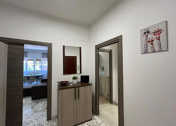 Prella House Roma 50 mt da Metro B Jonio